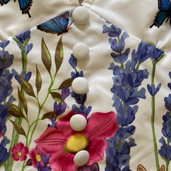 Butterfly & Floral Guipere Top & Shorts set sz L 8/10 - Picture 4 of 9